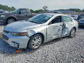 2017 Chevrolet Malibu 1G1ZE5ST1HF120193