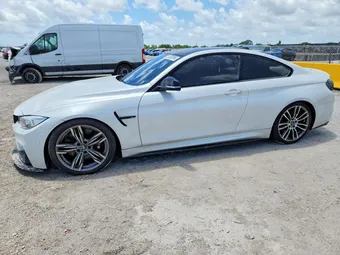 2015 BMW M4 WBS3R9C50FK332153