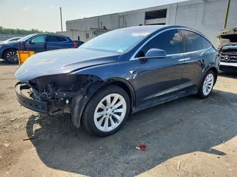 2017 Tesla Model X 5YJXCBE24HF075373