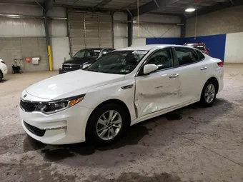 2017 Kia Optima KNAGT4L31H5137852