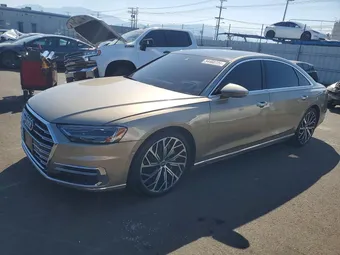 2021 Audi A8 WAU8DAF82MN008472
