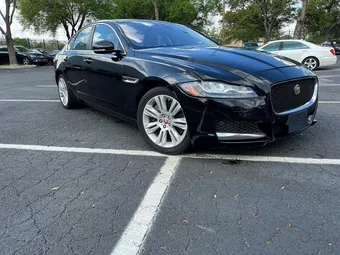 2016 Jaguar XF SAJBD4BV9GCY06832
