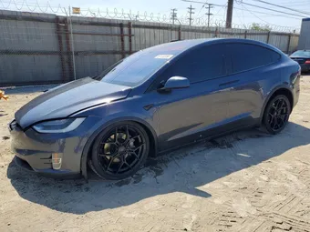 2020 Tesla Model X 5YJXCDE26LF236262