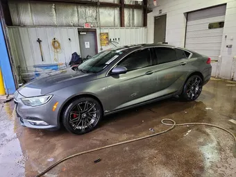 2018 Buick Regal W04GM6SX4J1110054