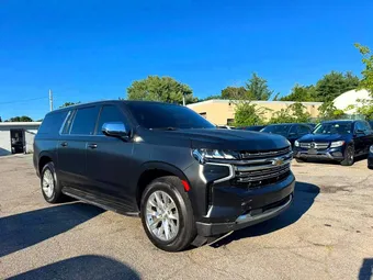 2022 Chevrolet Suburban 1GNSKFKD2NR207585