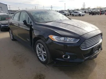 2016 Ford Fusion 3FA6P0SU4GR320511