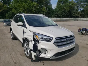 2017 Ford Escape 1FMCU9J98HUE21600