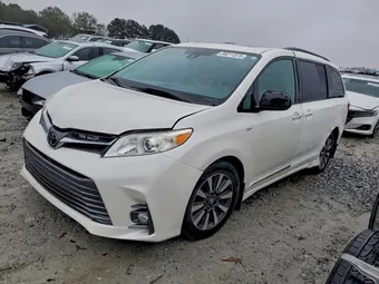 2019 Toyota Sienna 5TDDZ3DC9KS226292