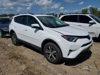 2018 Toyota RAV4 2T3WFREV9JW498469