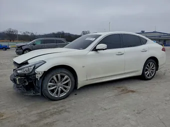 2018 Infiniti Q70 JN1BY1AR3JM220380