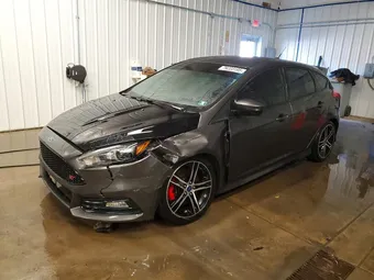 2018 Ford Focus 1FADP3L96JL265245
