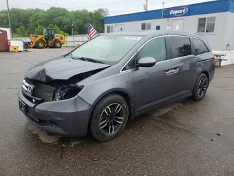 2016 Honda Odyssey 5FNRL5H62GB120124