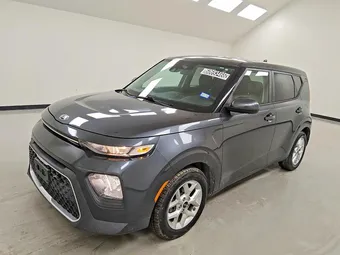 2021 Kia Soul KNDJ23AU7M7747688