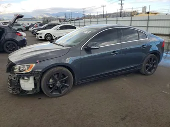 2016 Volvo S60 YV126MFK3G2407441