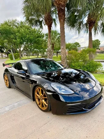 2017 Porsche Cayman WP0AA2A86HS270190