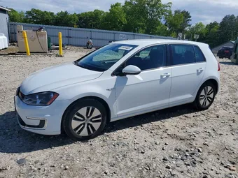 2016 Volkswagen e-Golf WVWKP7AU3GW913809
