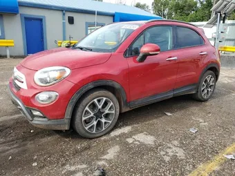 2017 Fiat 500X ZFBCFXCB6HP613392