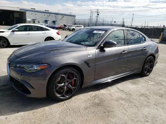 2017 Alfa Romeo Giulia ZARFAEAV5H7532884