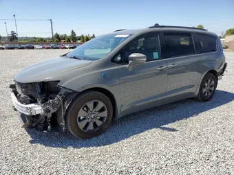 2020 Chrysler Pacifica Hybrid 2C4RC1N70LR251198