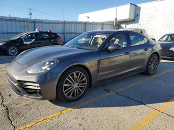 2017 Porsche Panamera WP0AA2A72HL102113