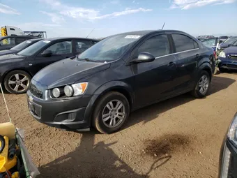 2015 Chevrolet Sonic 1G1JC5SH4F4125122