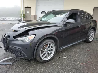 2018 Alfa Romeo Stelvio ZASFAKNN7J7B62411