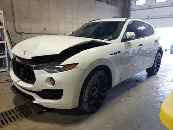 2017 Maserati Levante ZN661XUS0HX250710