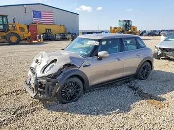 2024 Mini 5-Door WMW53DK06R2V00535