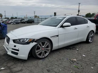 2017 Jaguar XE SAJAD4BN4HA952905