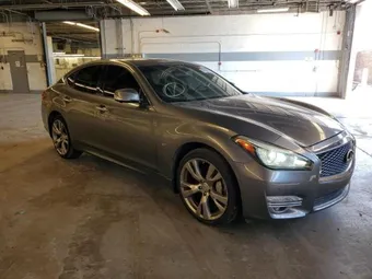 2016 Infiniti Q70 JN1BY1AR1GM270932