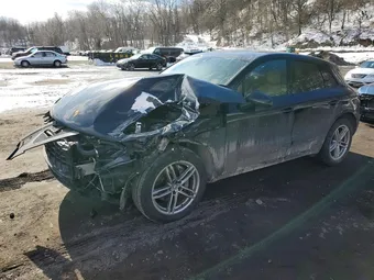 2018 Porsche Macan WP1AB2A50JLB32971