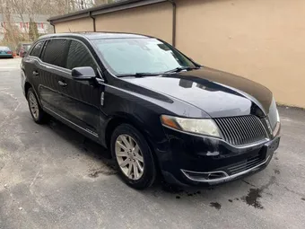 2016 Lincoln MKT 2LMHJ5NK0GBL00069