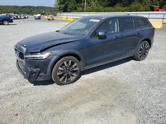 2022 Volvo V60 YV4102WK0N2091854