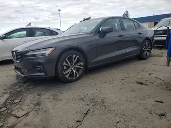 2024 Volvo S60 7JRL12FK6RG321304