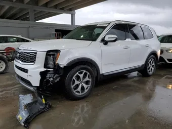 2020 Kia Telluride 5XYP34HCXLG052228