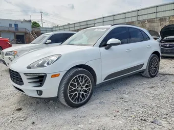 2016 Porsche Macan WP1AB2A56GLB48617