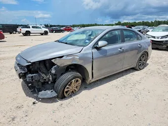 2023 Kia Forte 3KPF24AD4PE549778 Lot 57085136