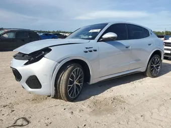 2023 Maserati Grecale ZN682AVM8P7410074