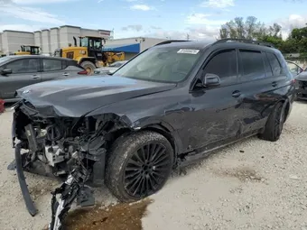 2022 BMW X7 5UXCW2C03N9L14228