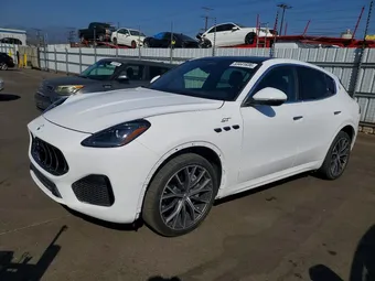 2023 Maserati Grecale ZN682AVA1P7416224