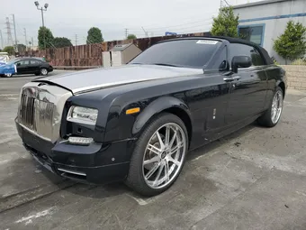 2016 Rolls-Royce Phantom SCA682D58GUX75371