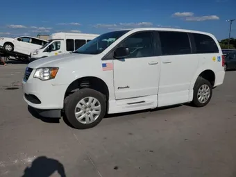 2018 Dodge Grand Caravan 2C7WDGBG2JR364030