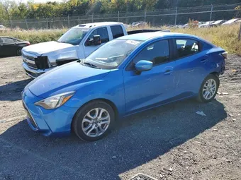 2017 Toyota Yaris 3MYDLBYV8HY165995