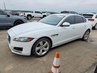 2018 Jaguar XF SAJBR4FX5JCY70175
