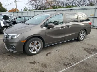 2018 Honda Odyssey 5FNRL6H78JB105858