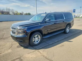 2017 Chevrolet Suburban 1GNSKHKC6HR198512