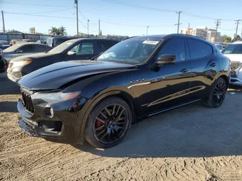 2018 Maserati Levante ZN661XUS2JX302411