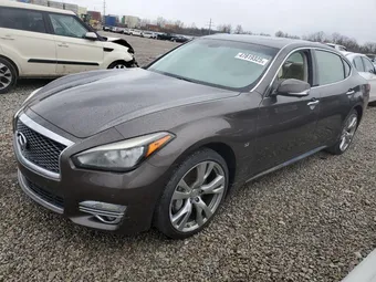 2017 Infiniti Q70 JN1BY1PR9HM210552