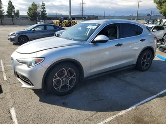 2018 Alfa Romeo Stelvio ZASFAKBN6J7B80502