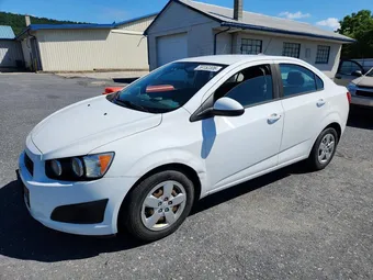 2015 Chevrolet Sonic 1G1JA5SG6F4118394